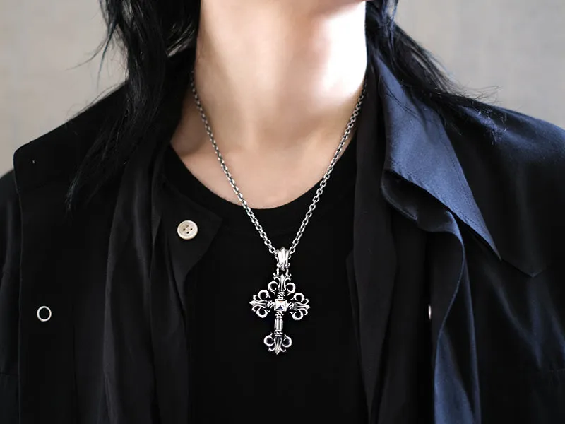 Discovery Cross L Pendant