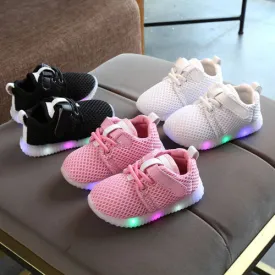 Fashion LED Baby Boys Girl Shoes Kids Light Up Luminous Trainers Sport Sneakers