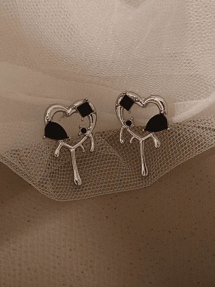 Hollow Out Heart Pattern Earring