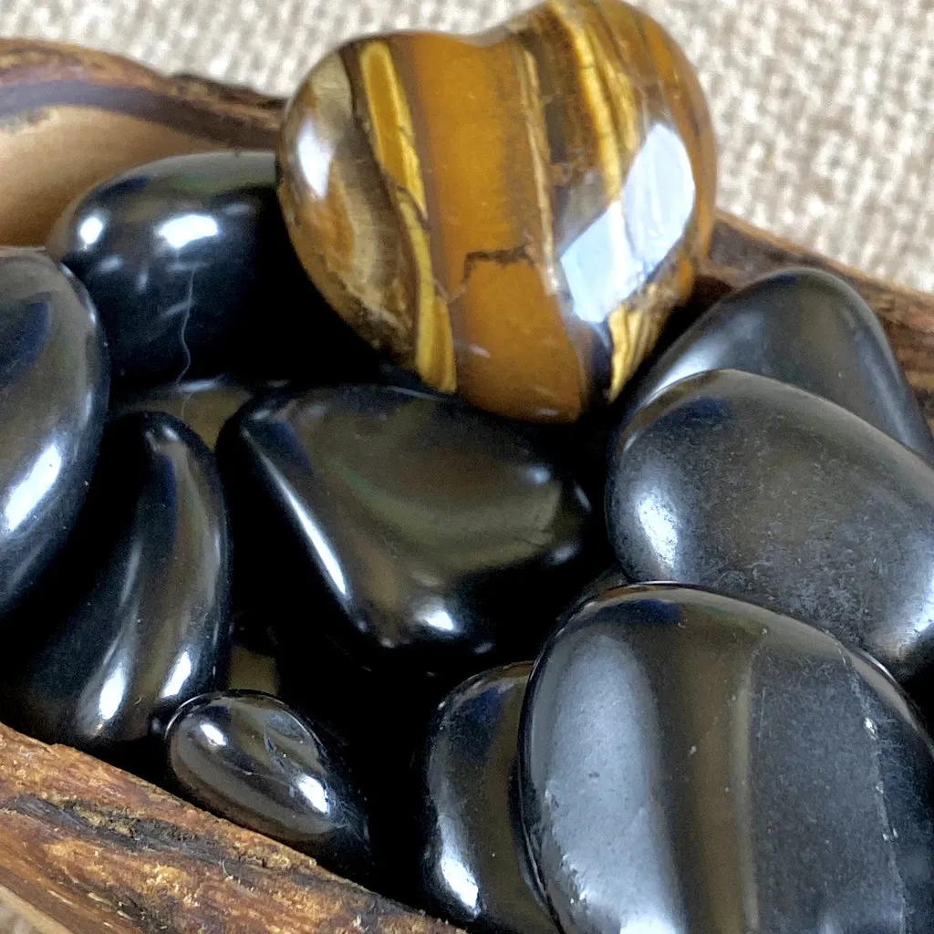 Tumbled Shungite Stones w/Tiger's Eye Heart in Olive Wood Bowl