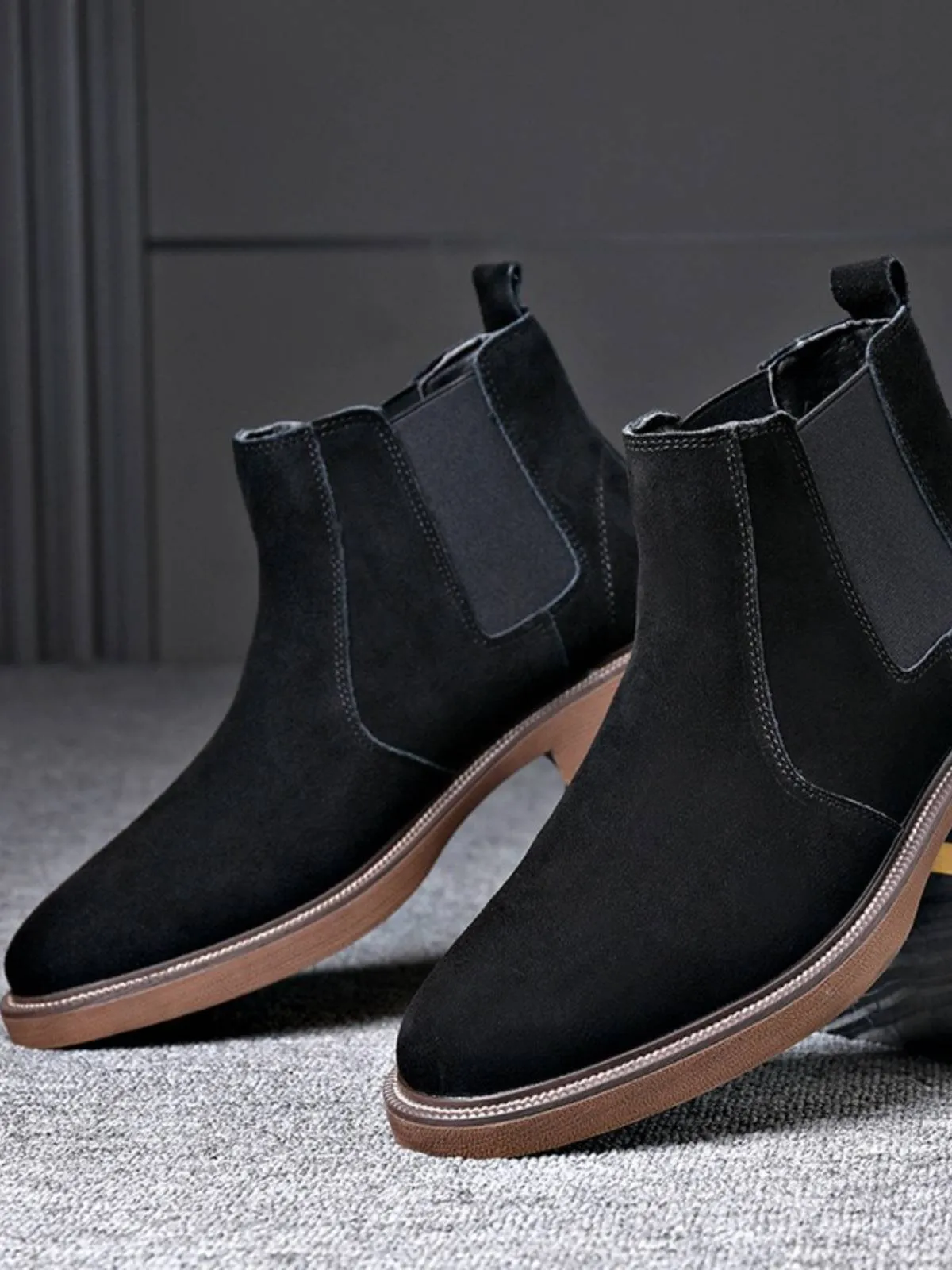 Vintage Pointed Toe Suede Chelsea Boots